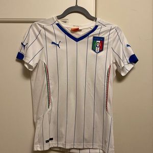Puma Youth Large Italian soccer jersey- great condition